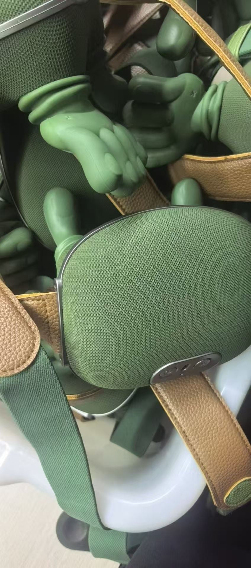 Neck & Shoulder Massager – Handheld Deep Tissue Trapezius Relief